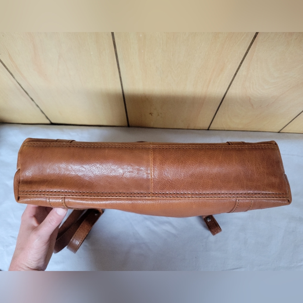 Spikes & Sparrow Leather Tote - Picture 3 of 13